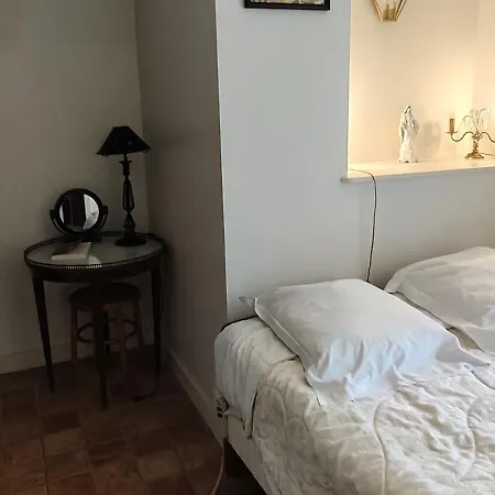 Au Coeur De La Cite Medievale, Logement De Plain-Pied Intramuros * Guérande
